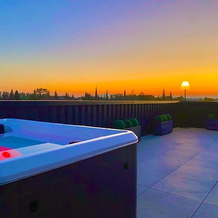 Saint Remy De Provence Roof Top Avec Jacuzzi Luaran gambar