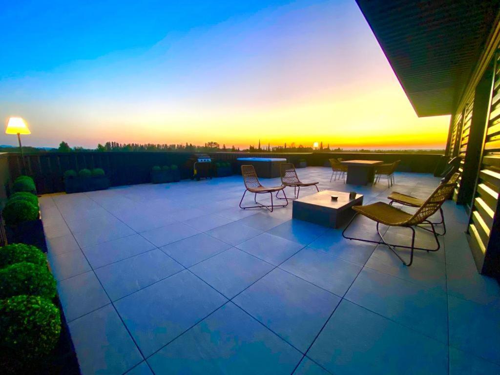 Saint Remy De Provence Roof Top Avec Jacuzzi Luaran gambar